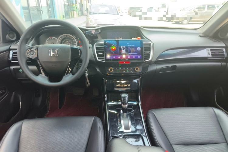 Used Honda Accord 2016 2.0L Comfort Edition Center Console