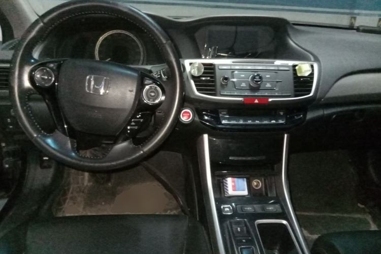 Used Honda Accord 2016 Hybrid 2.0L Sharp Edition Center Console