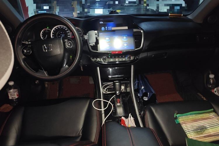 Used Honda Accord 2016 2.0L Comfort Edition Center Console
