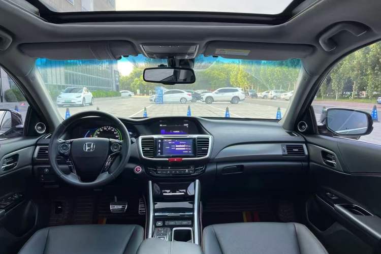 Used Honda Accord 2016 Hybrid 2.0L Rui Ling Edition Center Console