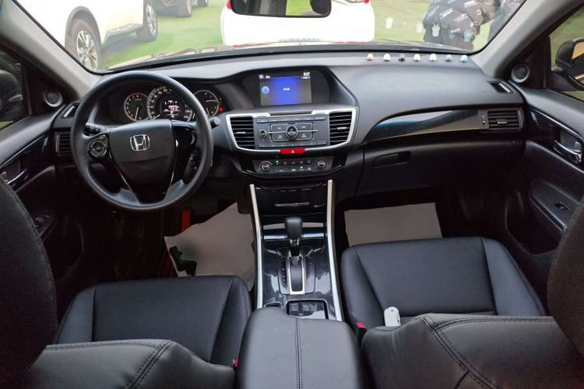 Used Honda Accord 2016 2.0L Comfort Edition Center Console