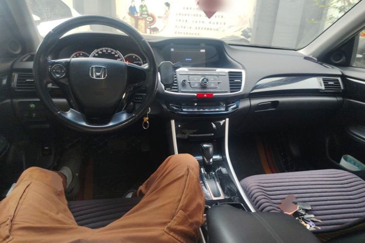 Used Honda Accord 2016 2.0L Elite Edition Center Console
