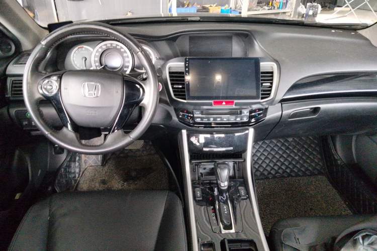 Used Honda Accord 2016 2.0L Elite Edition Center Console
