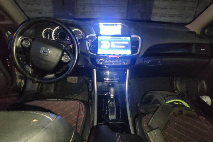 Used Honda Accord 2016 2.0L Elite Edition Center Console