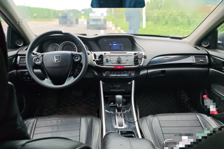 Used Honda Accord 2016 2.0L Comfort Edition Center Console
