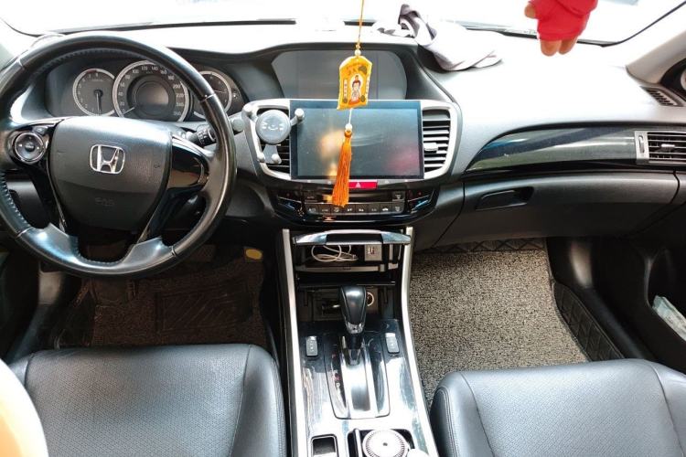 Used Honda Accord 2016 2.0L Elite Edition Center Console