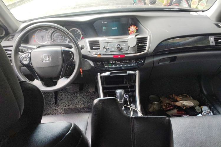 Used Honda Accord 2016 2.0L Elite Edition Center Console