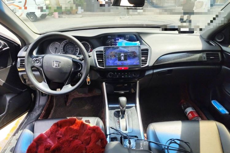 Used Honda Accord 2016 2.0L Comfort Edition Center Console