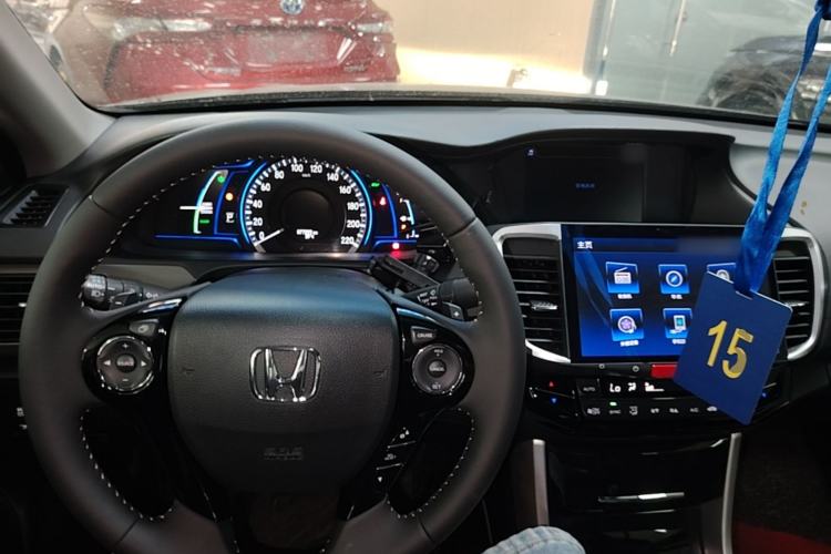 Used Honda Accord 2016 Hybrid 2.0L Sharp Edition Center Console