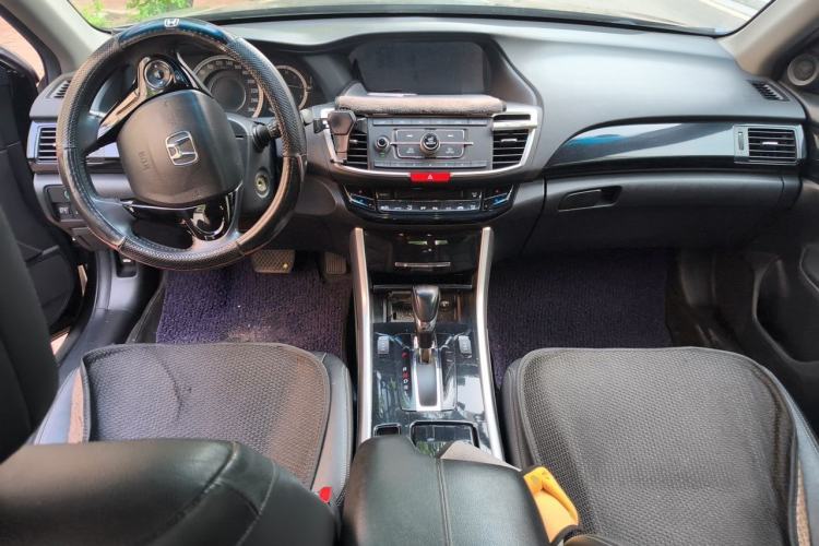 Used Honda Accord 2016 2.0L Elite Edition Center Console