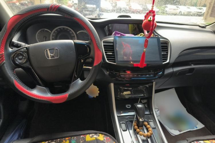Used Honda Accord 2016 2.0L Elite Edition Center Console
