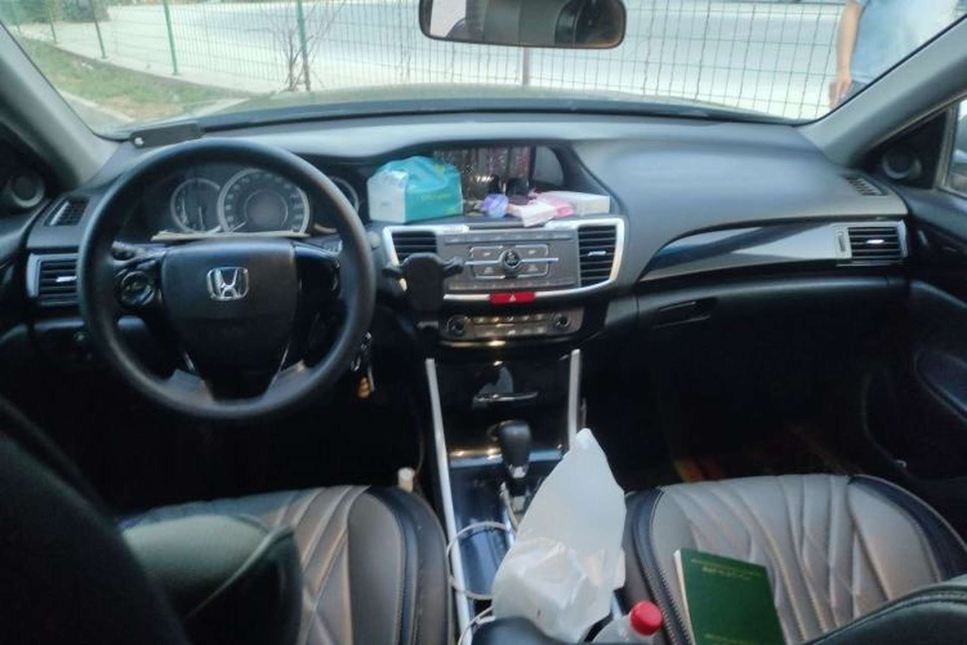 Used Honda Accord 2016 2.0L Comfort Edition Center Console