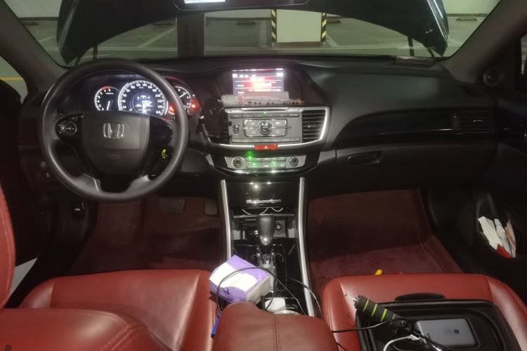 Used Honda Accord 2016 2.0L Comfort Edition Center Console