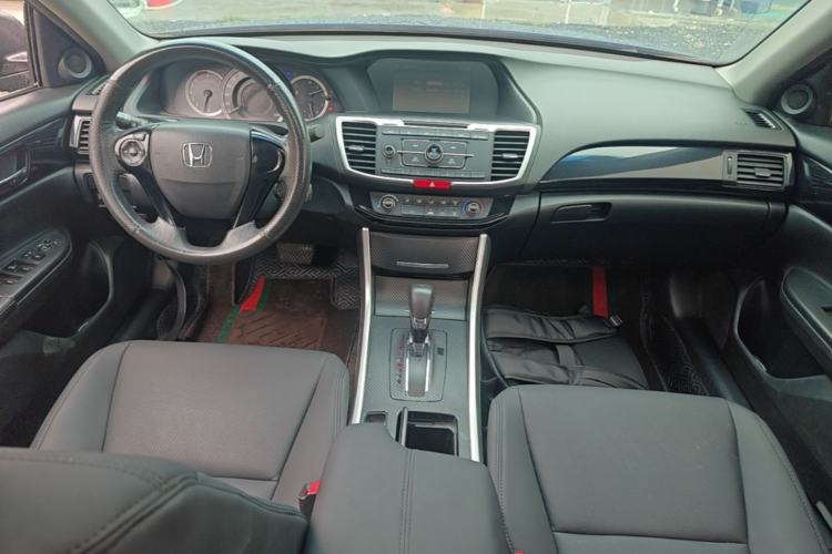 Used Honda Accord 2016 2.0L Comfort Edition Center Console
