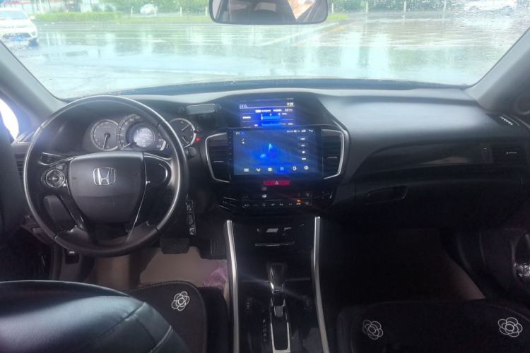 Used Honda Accord 2016 2.0L Elite Edition Center Console