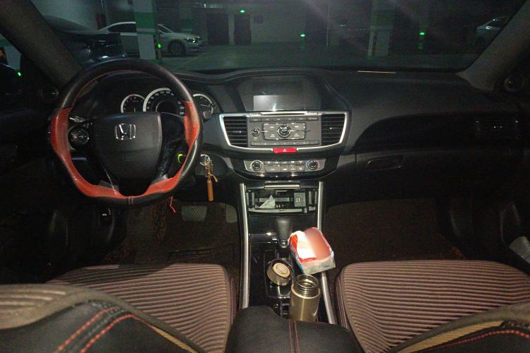 Used Honda Accord 2016 2.0L Comfort Edition Center Console