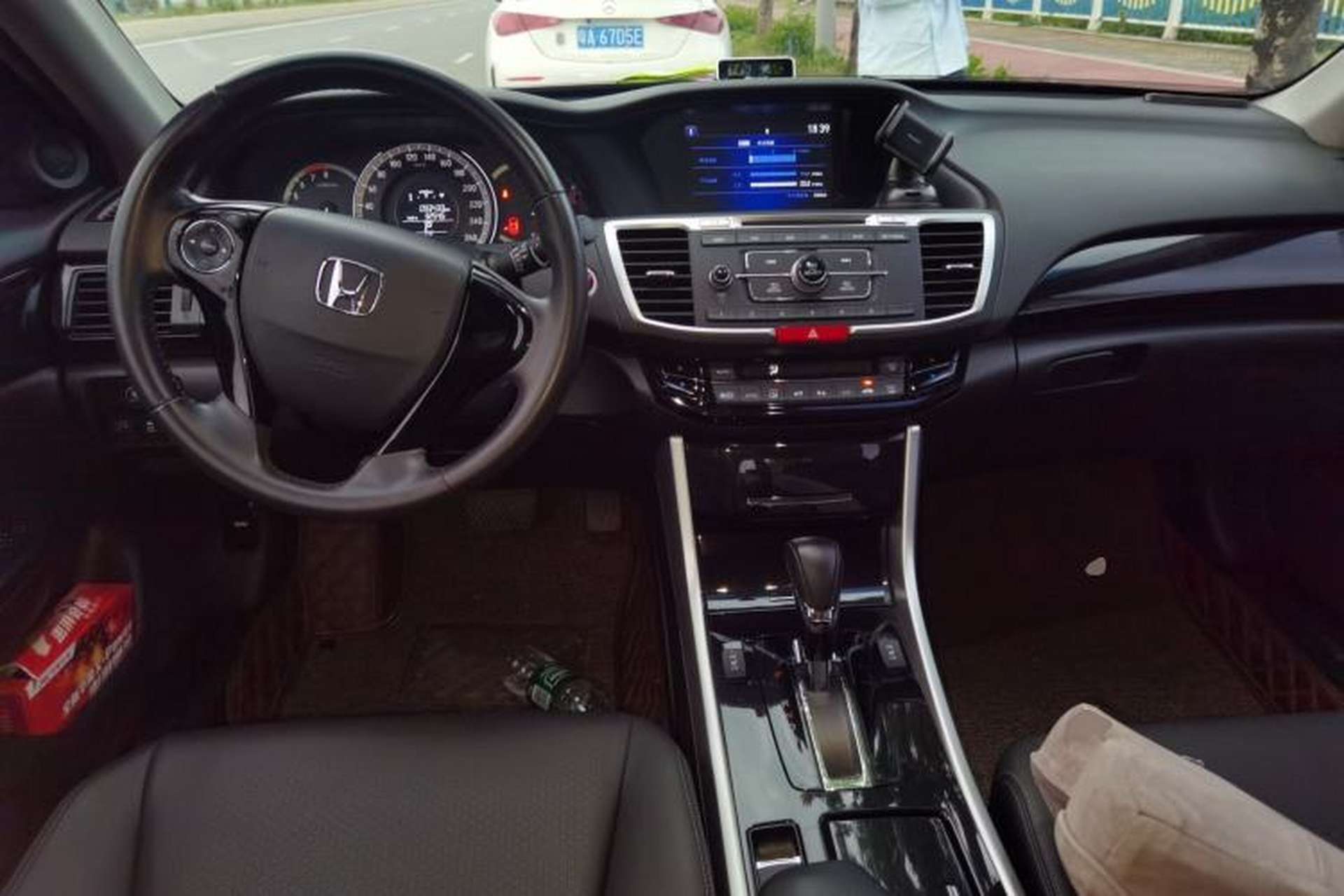 Used Honda Accord 2016 2.0L Elite Edition Center Console
