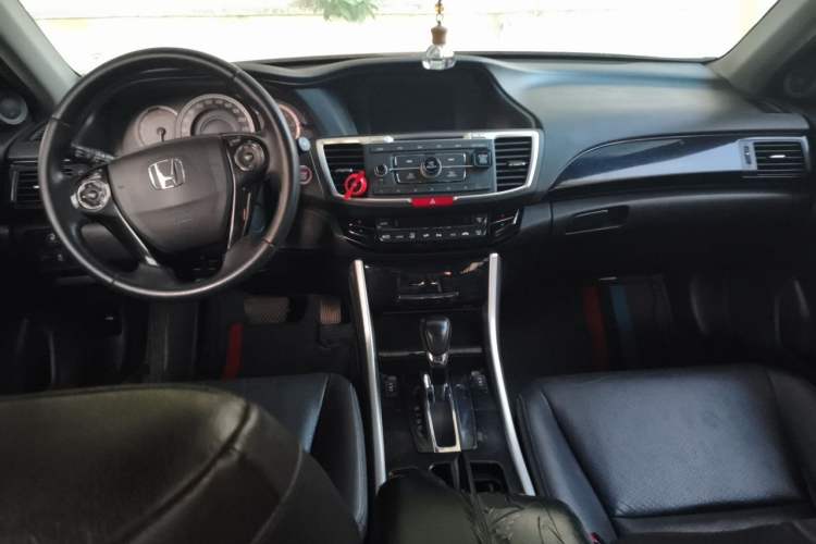 Used Honda Accord 2016 2.0L Elite Edition Center Console