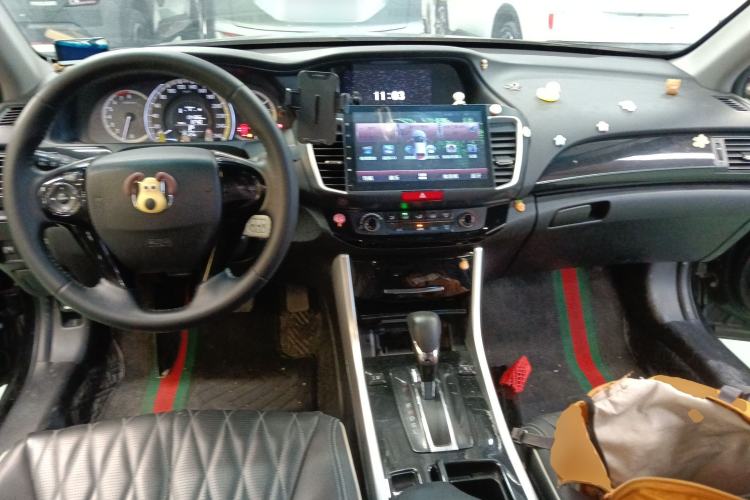 Used Honda Accord 2016 2.0L Comfort Edition Center Console