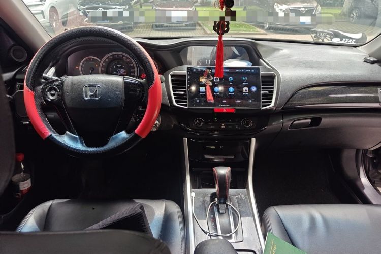 Used Honda Accord 2016 2.0L Comfort Edition Center Console