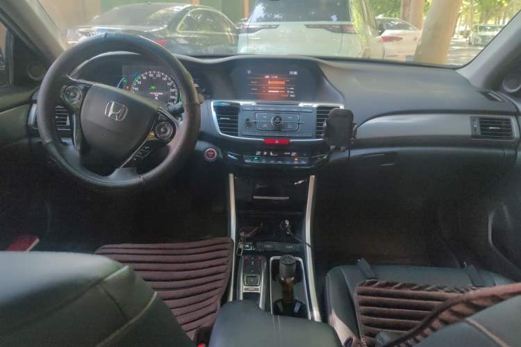 Used Honda Accord 2016 Hybrid 2.0L Sharp Edition Center Console