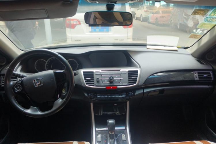 Used Honda Accord 2016 2.0L Elite Edition Center Console