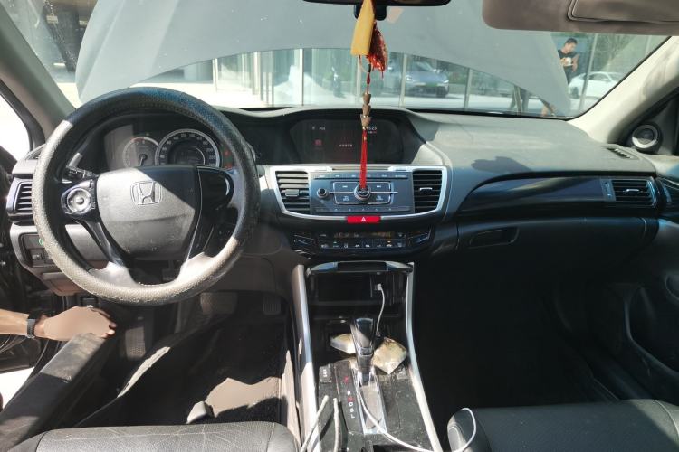 Used Honda Accord 2016 2.0L Elite Edition Center Console
