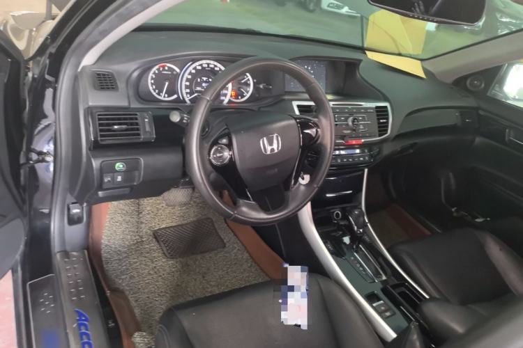 Used Honda Accord 2016 2.0L Elite Edition Center Console
