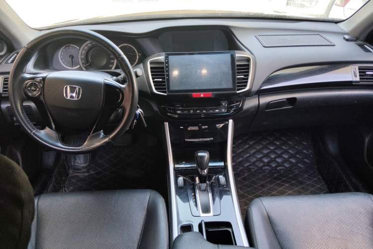 Used Honda Accord 2016 2.0L Elite Edition Center Console