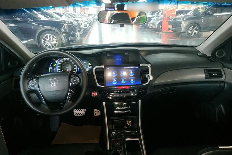 Used Honda Accord 2016 Hybrid 2.0L Sharp Edition Center Console
