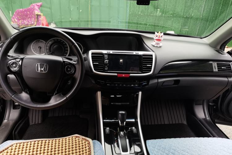 Used Honda Accord 2016 2.0L Elite Edition Center Console