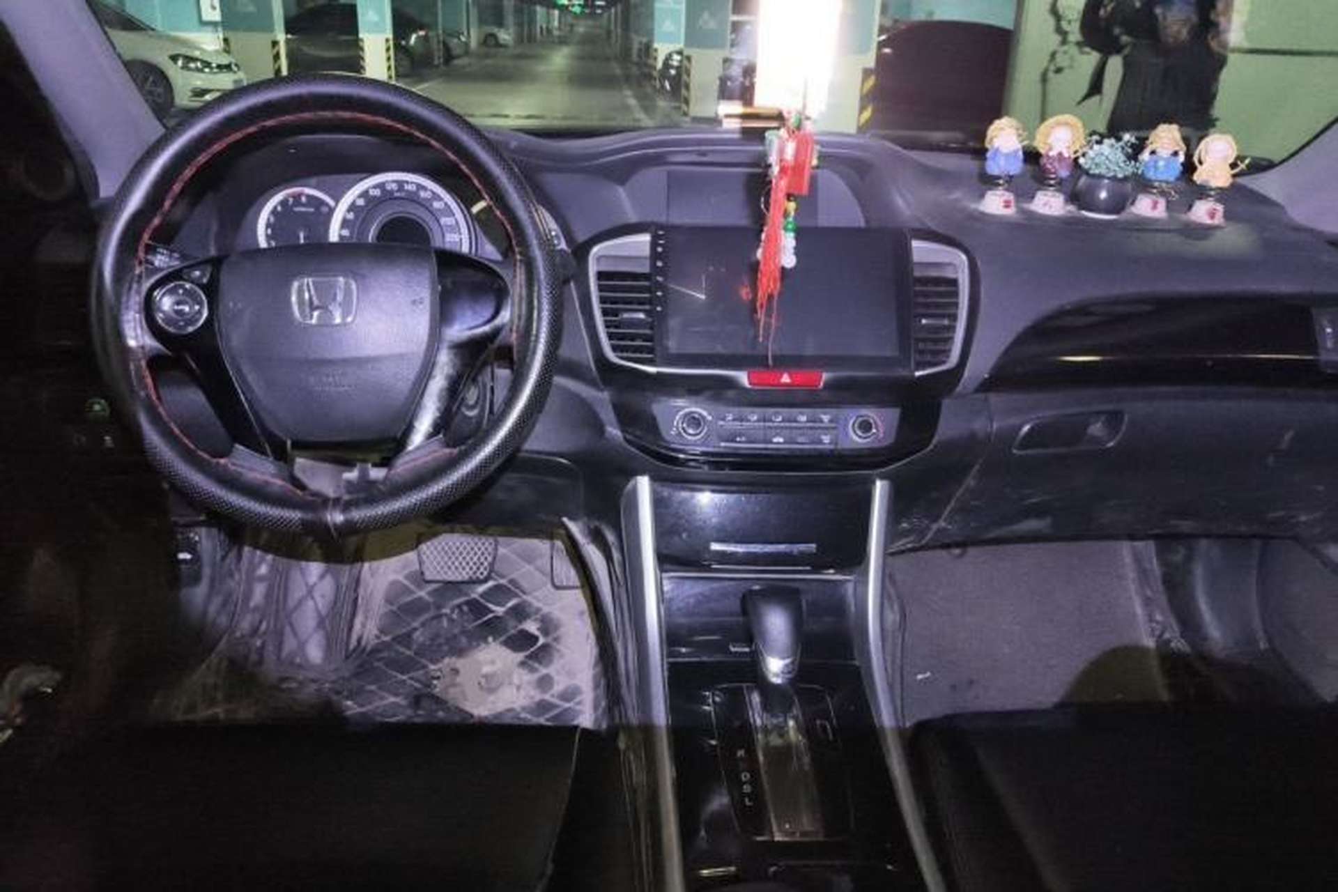 Used Honda Accord 2016 2.0L Comfort Edition Center Console