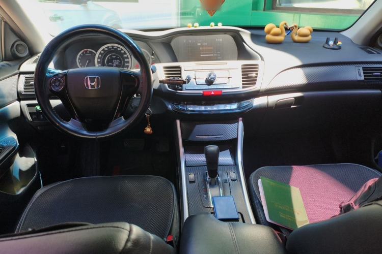 Used Honda Accord 2016 2.0L Elite Edition Center Console