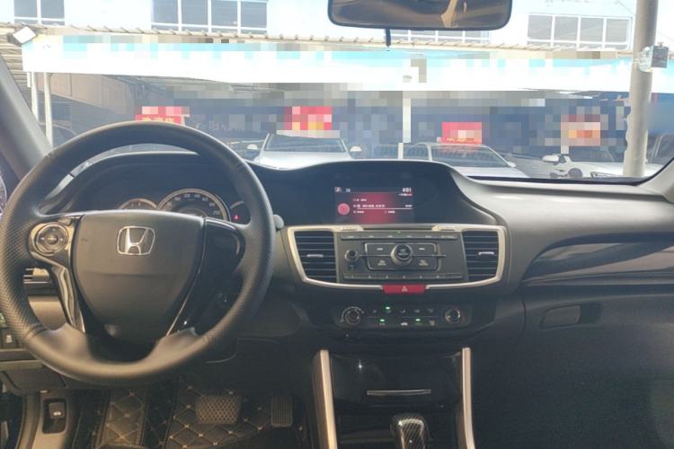 Used Honda Accord 2016 2.0L Comfort Edition Center Console