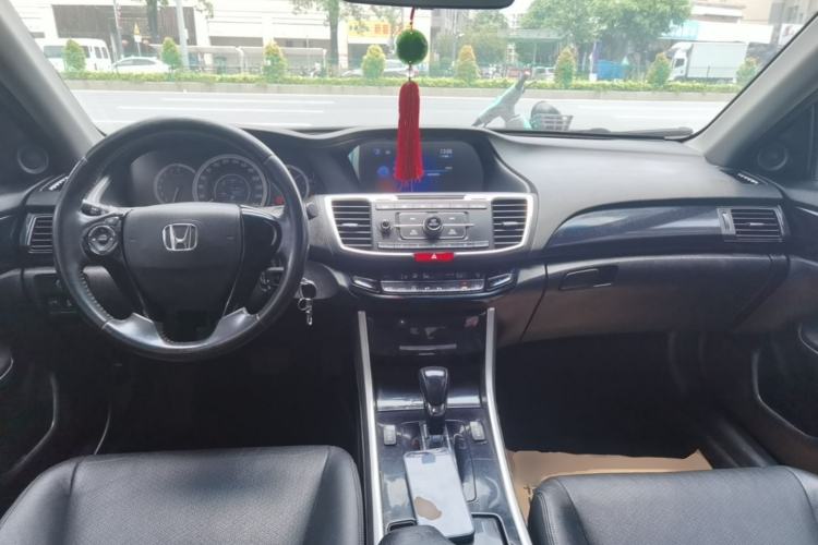 Used Honda Accord 2016 2.0L Elite Edition Center Console