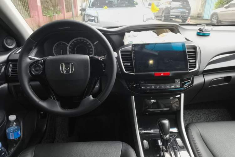 Used Honda Accord 2016 2.0L Elite Edition Center Console