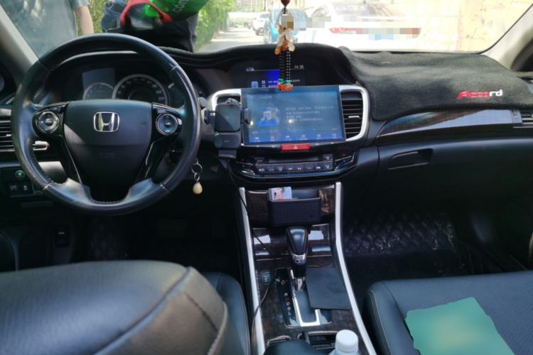 Used Honda Accord 2016 2.0L Elite Edition Center Console