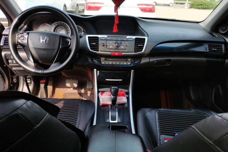 Used Honda Accord 2016 2.0L Elite Edition Center Console
