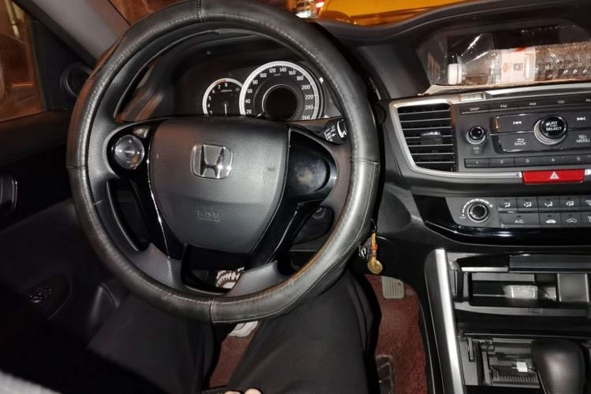 Used Honda Accord 2016 2.0L Comfort Edition Center Console