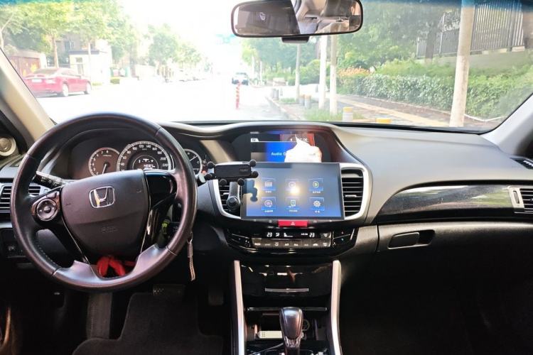 Used Honda Accord 2016 2.0L Elite Edition Center Console