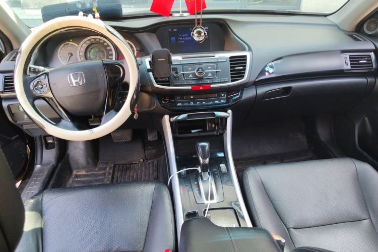 Used Honda Accord 2016 2.0L Elite Edition Center Console