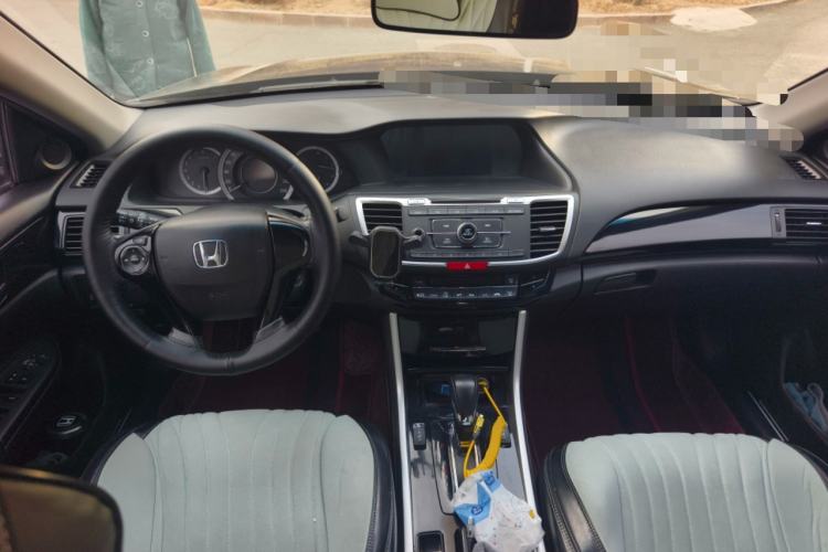 Used Honda Accord 2016 2.0L Elite Edition Center Console