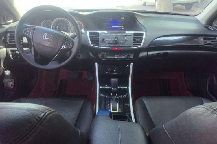 Used Honda Accord 2016 2.0L Comfort Edition Center Console
