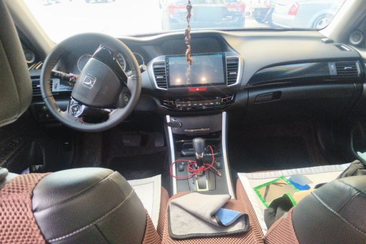 Used Honda Accord 2016 2.0L Elite Edition Center Console