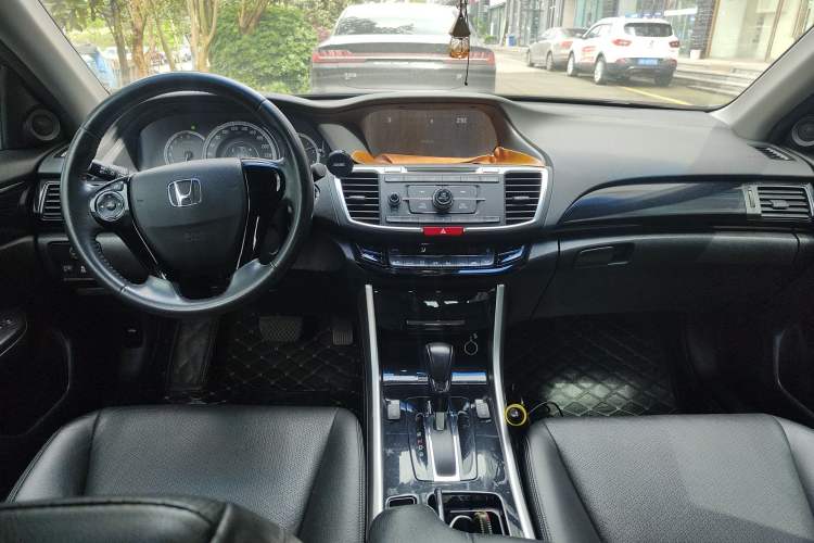Used Honda Accord 2016 2.0L Elite Edition Center Console