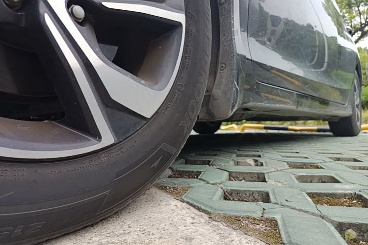 Used Honda Accord 2016 2.0L Elite Edition Chassis Front Left