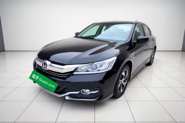 Ojetý Honda Accord 2016 2.0L Comfort Edition