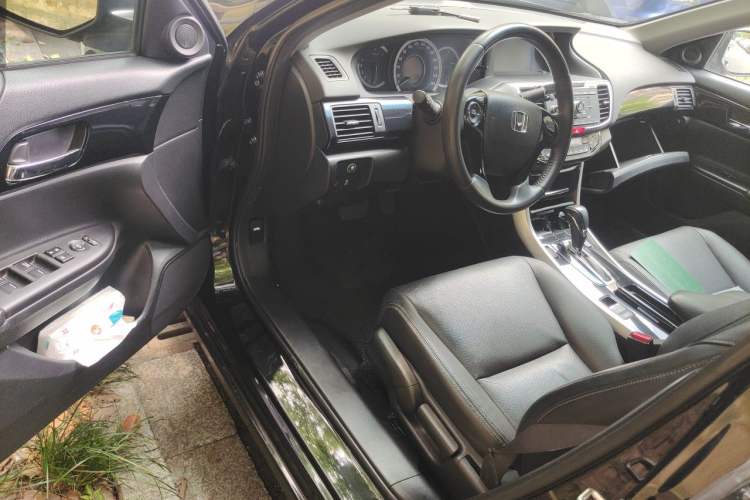 Used Honda Accord 2016 2.0L Elite Edition Driver Seat