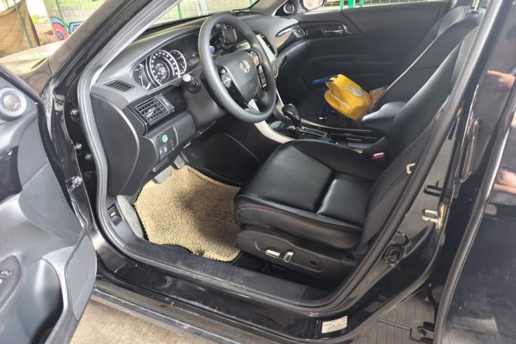 Used Honda Accord 2016 2.0L Comfort Edition Driver Seat