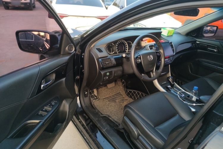 Used Honda Accord 2016 2.0L Elite Edition Driver Seat